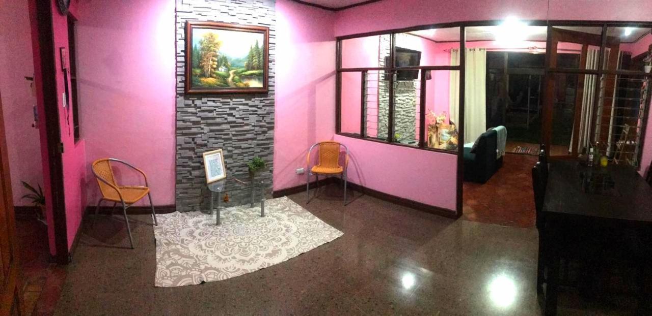 ألاخويلا Airport Traveler'S Home المظهر الخارجي الصورة