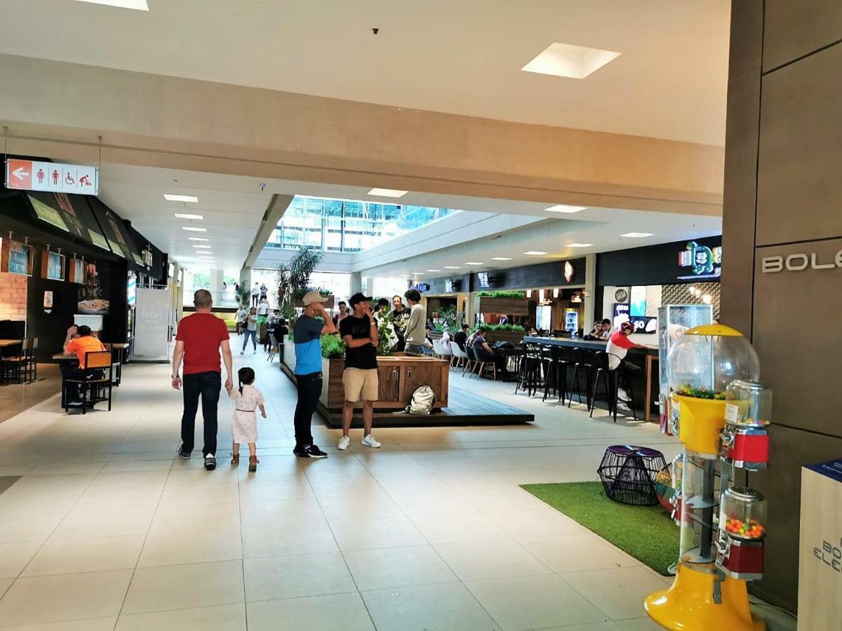 ألاخويلا Airport Traveler'S Home المظهر الخارجي الصورة
